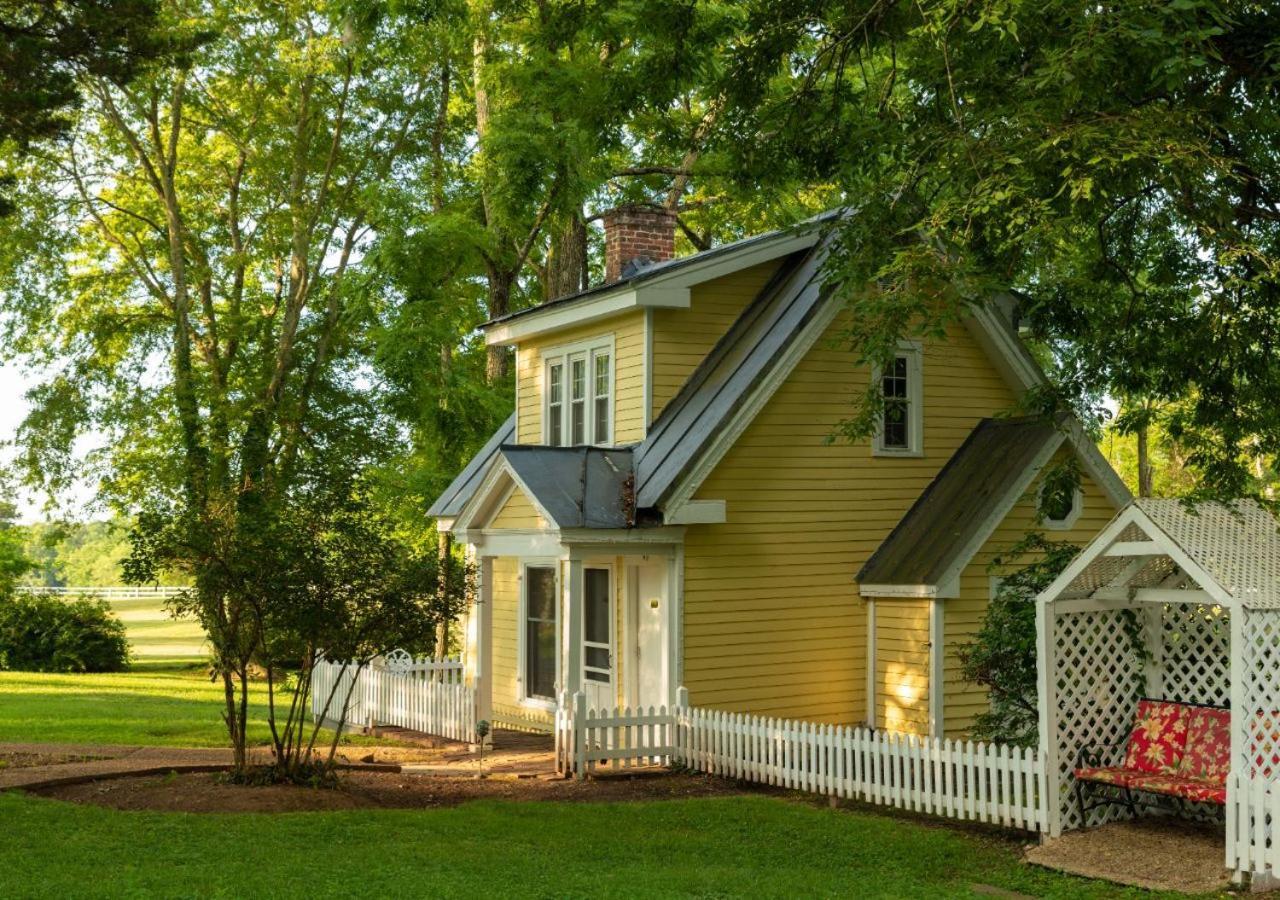 Prospect Hill Inn & Restaurant Zion Crossroads Екстер'єр фото