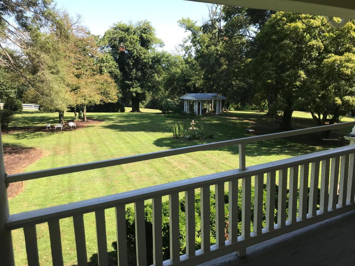 Prospect Hill Inn & Restaurant Zion Crossroads Екстер'єр фото